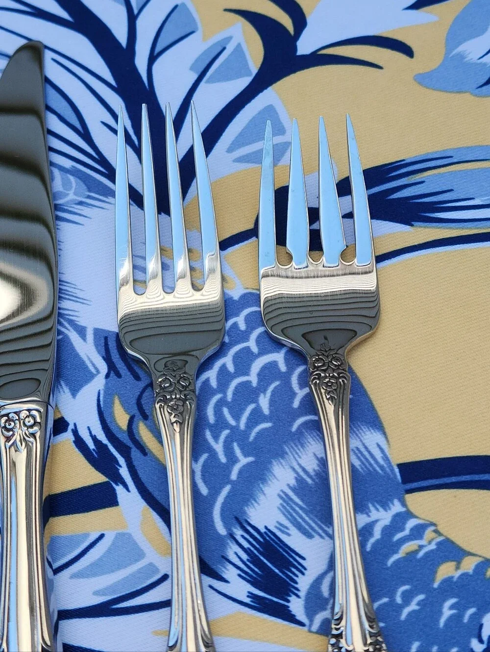 SSS by Oneida RENOIR PEMBROOKE Stainless Steel Flatware Mixed Lot 6pc Fork Spoon